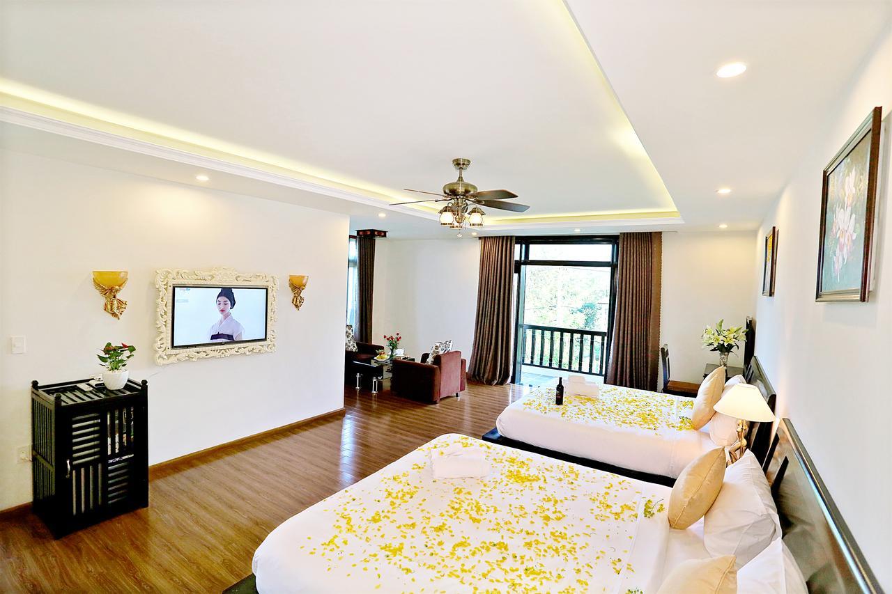 Suite Gia Đình Deluxe